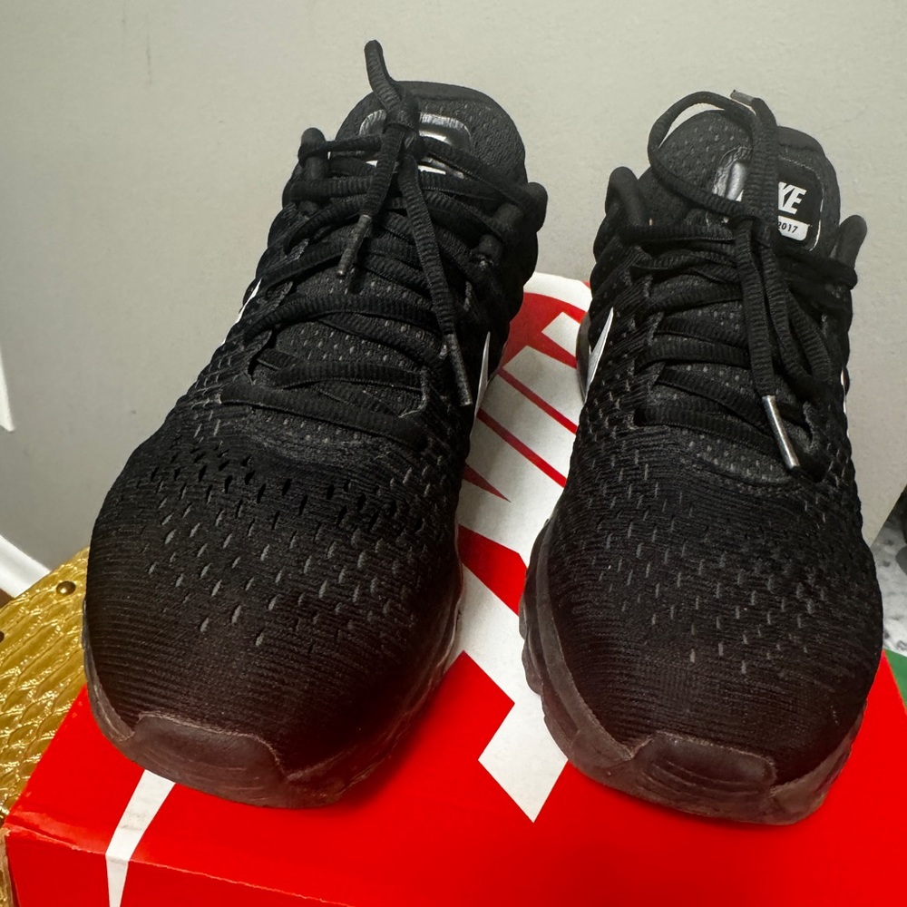 Nike Air Max - Picture 3 of 6